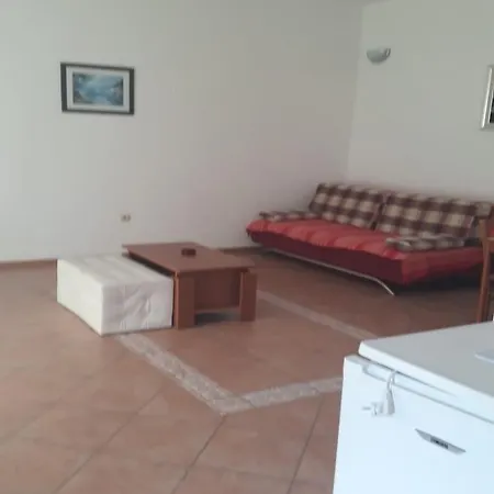 Semafor Apartman *
