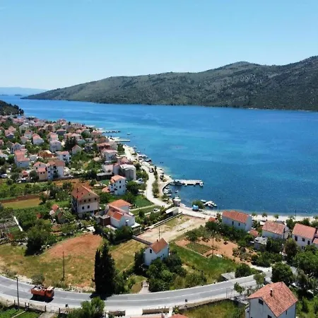 Apartment Semafor